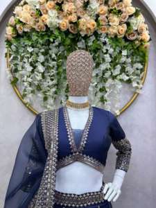 Ropa de boda de diseñador Lehenga Choli con hilo y trabajo de secuencia - Product Image 2