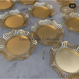 Fancy Leaf Shape Tray and Bowl Gold Color Aluminium Casted Attractive Kitchenware Tabletop Designer Bowls and <b>Platters</b> Supplies - Product Image 3