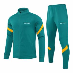Comprar al por mayor Gimnasio Fitness Deportes viste Tech poliéster Chándales de entrenamiento Hombres Conjunto de dos piezas Chándal Jogging Traje para hombres - Product Image 1