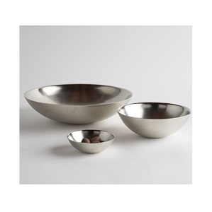 Ensemble de bols en acier inoxydable réutilisables écologiques, durables, polis, multi-usages pour la préparation, la cuisson, le service et le mélange dans la cuisine - Product Image 6