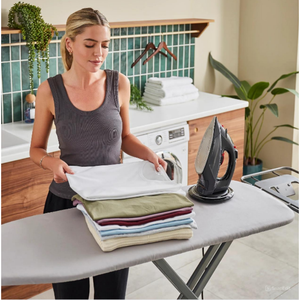 Plancha de vapor inalámbrica 2 en 1, tanque de agua de 230ml para menos recargas con suela - Product Image 5