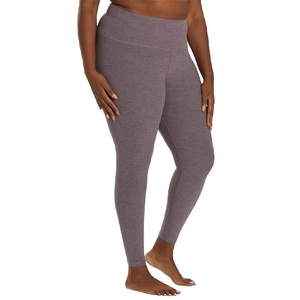Pantalon pour femme au design moderne et élégant, conçu pour une mouvementabilité flexible, avec une forme épurée et un style raffiné pour le quotidien. - Product Image 5