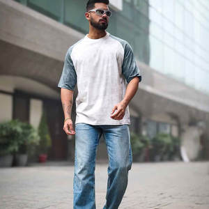 T-shirt de bonne qualité à manches courtes Slim Fit pour hommes Dernière arrivée T-shirt personnalisé à manches courtes pour hommes - Product Image 1