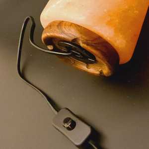 Lámparas de sal rosa del Himalaya talladas a mano con estilo de amor de Pakistán, artesanías naturales ecológicas, diseño personalizado, 20000 horas - Product Image 5