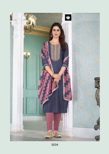 Tissage en rayonne lourde avec impression numérique collection de sets kurti en coton Lycra pour femme - Product Image 4