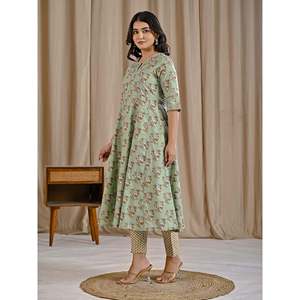 Conjunto de Kurta y Pantalón de Algodón Estampado con Patrón Floral Pastel, Ropa Casual Transpirable para el Día a Día, Opciones de Largo hasta el Suelo y hasta la Rodilla, Talla 6XL - Product Image 5