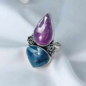 Anillo de declaración de Plata de Ley 925 hecho a mano, regalo de piedras preciosas de rubí blanco y cianita para ella - Product Image 1