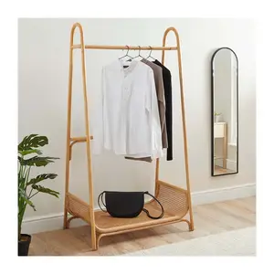 Natuurlijke Kleding Rotan Opknoping Rack Houten Rekken Hanger Kleding Goedkope Prijs Fabrikant Groothandel