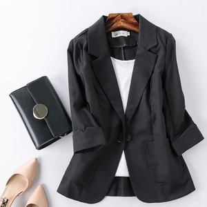 Blazer de bureau moderne pour femmes Veste de costume formelle à manches longues pour le travail, les événements d'affaires et les vêtements professionnels de tous les jours - Product Image 4