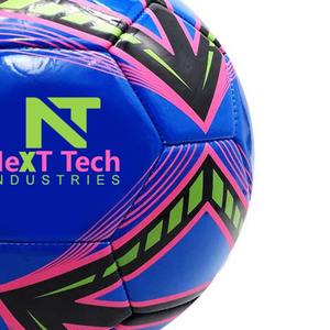 Ballon d'entraînement de football en matériau PU à des fins d'entraînement avec conception personnalisée et logo personnalisé par Next Tech Industries - Product Image 4