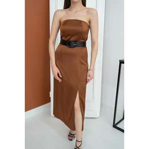 Robe fourreau en satin marron sans bretelles à taille naturelle pour la vente en gros - Product Image 1