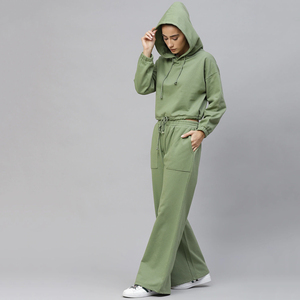 2025 survêtement de créateur pour femmes en gros short de jogging deux pièces avec logo survêtements - Product Image 4