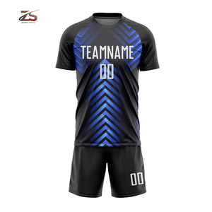 Uniforme de fútbol de poliéster 100% transpirable de moda de alta calidad hecho en Pakistán para equipos - Product Image 2