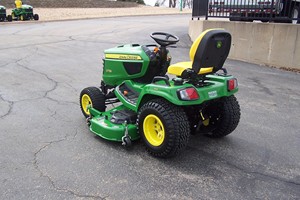 Cortadora de Césped Industrial JohnDeer 7834e 4x4 de Alta Calidad, con Motor de Gasolina de 2/4 Tiempos y 190cc, Chasis de Aluminio, Color Verde, 3 Años de Garantía - Product Image 3