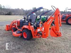 Tractor de Arrastre Diésel Kubota BX23S 4WD con Minicargadora Retroexcavadora a Buen Precio, Tractor Estándar Garton con Componente Central de Bomba - Product Image 5