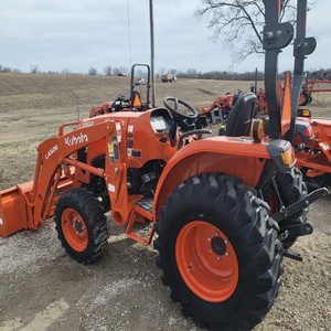 Tractor Agrícola KUBOTA L4701 de 47HP, 4WD, Diésel, con Cargador Frontal y Retroexcavadora |   TRACTOR AGRÍCOLA EN VENTA - Product Image 5