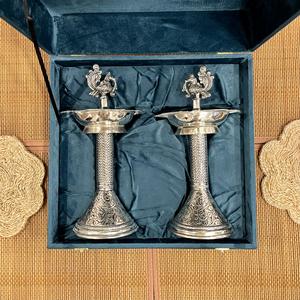 Lámpara SAMAI DIYA de plata plateada tallada a mano (par) grande - Product Image 1