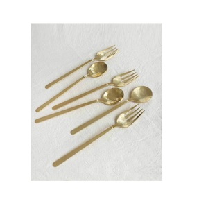 Pari vente dernière conception ensemble de couverts en laiton massif poignée de concepteur pour la maison Table à manger nourriture manger cuillère fourchette et couteau ensemble. - Product Image 2