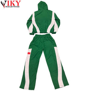 Ensemble de survêtement imperméable 100 % personnalisé pour homme, confortable, avec haut de style sublimation en polyester à mémoire de forme - Product Image 3