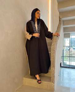 Abaya de Lujo Hecha a Mano para Mujer, Antiarrugas, Manga Larga, Bordado Hermoso, Talla Única, Estilo Dubai, Tradicional Musulmana - Product Image 1