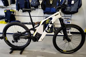 Top Performance 2025-2026 Mountain Cross MC4 Vélo de montagne électrique toutes couleurs et tailles de cadre prêt à exporter dans le monde entier - Product Image 6