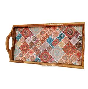 Bandeja de Servir de Madera con Diseño a Cuadros Moderno para Chocolates y Postres, Ideal para Ramadán, Eid y Fiestas en Casa - Product Image 1