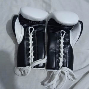 Gants de boxe gagnants axés sur l'entraînement conçus pour la boxe d'entraînement et les entraînements offrant une protection durable de la force de confort - Product Image 3