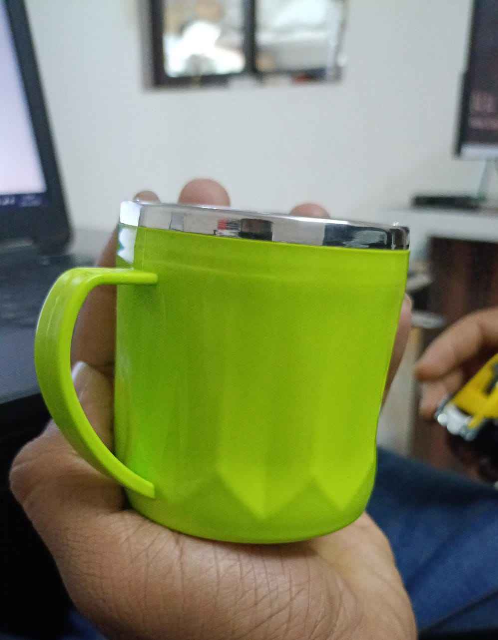 สีเขียว