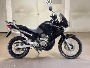 Motocicleta Deportiva Honda XL650V Transalp 2025 Nueva de la Marca CLEAN, Garantía de 3 Años, Fabricada en EE. UU. - Product Image 6