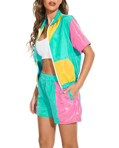 Conjunto de pantalones cortos cortavientos para mujer de talla grande personalizados en línea, conjunto de pantalones cortos cortavientos de dos piezas de nailon con media cremallera a la moda para el verano - Product Image 2