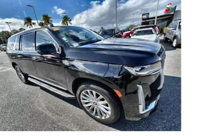 Escalade ESV 2022 USADO COMO NUEVO, SUV de Lujo de 4 Puertas y Tracción en las 4 Ruedas (Motor Turbodiésel de 3.0L y 6 Cilindros, Transmisión Automática de 10 Velocidades) - Product Image 4