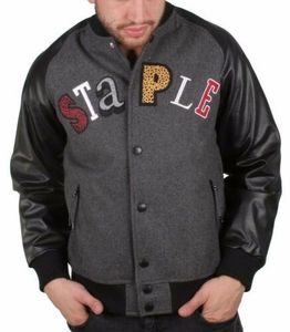 Nouvelle veste universitaire unisexe de l'usine OEM de Chine, veste de baseball à manches en cuir brodée avec garniture pour hommes, hiver - Product Image 1