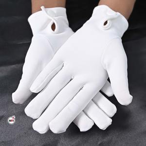 สั่งซื้อถุงมือผ้าฝ้าย100% รูปดาวตะวันออกพร้อมผ้าโปร่งสีทองประดับด้วยเครื่องราชกกุธภัณฑ์สวมสบายและถุงมือพรีเมี่ยม - Product Image 5