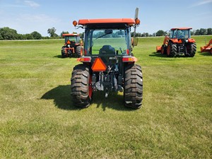 Tractor de Alta Productividad 2024 para L4060HSTC-LE 100HP 4WD con Transmisión por Engranajes y Bomba de Caja de Cambios - Product Image 6