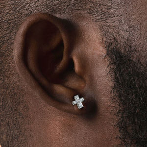 S925 Sterling Silver 14k Gold Moissanite Diamond Micro Cross Stud Boucles d'oreilles pour hommes - Product Image 1