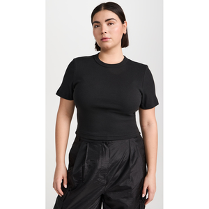 Camiseta corta básica negra OEM de material Premium con cuello redondo estilo Y2K camiseta negra ajustada de moda personalizable para bebé para mujer - Product Image 5