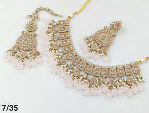 ชุดเครื่องประดับแฟชั่นอินเดียสุดพิเศษชุดสร้อยคอหิน CZ และไข่มุกพร้อมต่างหูชุดสวมหัวสำหรับผู้หญิง - Product Image 2