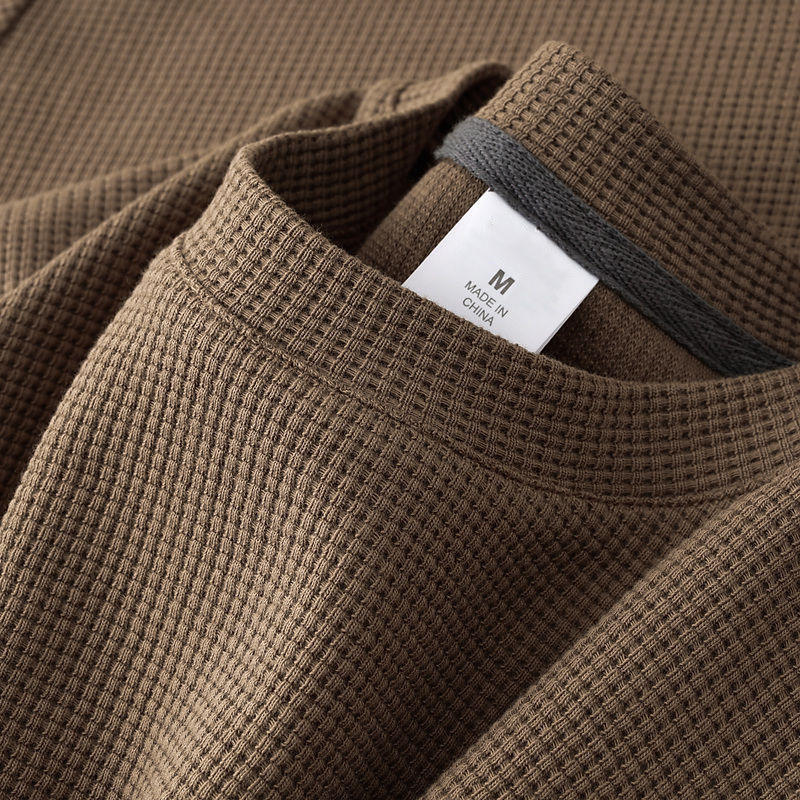 สีน้ำตาล