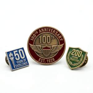 Pin Tradicional de Latón Plateado con Logotipo Personalizado, Impresión en Serigrafía y Tarjeta de Soporte - Product Image 6