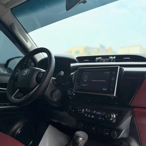 Camioneta Hilux 2019 con Volante a la Izquierda, 4x4, Automática, Tracción Trasera, Asientos de Cuero, Cámara Trasera Oscura, Más Vendida - Product Image 3