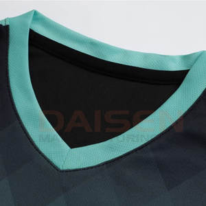 Uniforme de Fútbol de Último Diseño, Hecho a Medida, Uniforme de Fútbol de Alta Calidad para Jóvenes - Product Image 3