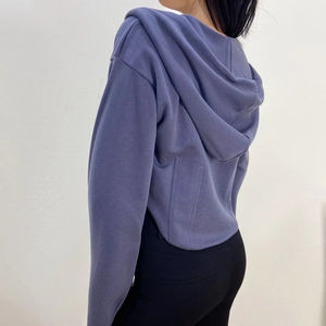 Sweatshirt à capuche avec fermeture éclair et logo personnalisé pour femmes sweatshirt à capuche décontracté avec fermeture éclair pour femmes Super qualité - Product Image 3