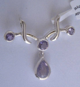 Pendentif en Améthyste Naturelle Fait Main pour Femme, Monture en Argent Sterling 925, Or Rose Platine, Motif Dessin Animé, Pierres Précieuses Shah - Product Image 1