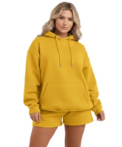 Conjunto deportivo corto para mujer, cómodo y deportivo, de secado rápido, camiseta y pantalón corto a juego, perfecto para sesiones de gimnasio y en oferta. - Product Image 1