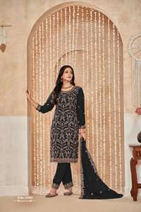Nouvelle arrivée de vêtements ethniques attrayants haute demande fausse Georgette Salwar Suit & Dupatta avec broderie travail exportateur indien - Product Image 5