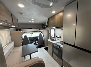 Low Price Coachmen Freelander 21QSS compact versatile Class C motorhome RVs For Sale - Product Image 3