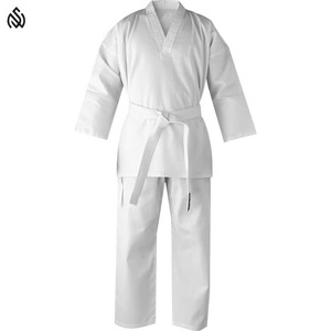 Ensembles d'uniformes de Taekwondo en polyester pour adultes Logo personnalisé vêtements de sport et vêtements d'entraînement jiu jitsu kimono uniforme de Taekwondo - Product Image 1