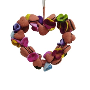 ¡El mejor precio de fábrica, corona de panadería de fieltro de lana hecha a mano de 12 pulgadas, guirnaldas navideñas personalizables, suministro a granel a la venta! - Product Image 1