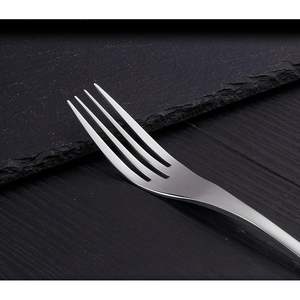 Ensemble de couverts en métal de qualité supérieure, finition brillante durable, idéal pour offrir en cadeau, les restaurants et l'usage quotidien - Product Image 6