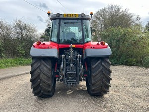 Tracteur à roues Massey Ferguson 6480 4RM de 40 à 160 CV - Product Image 2